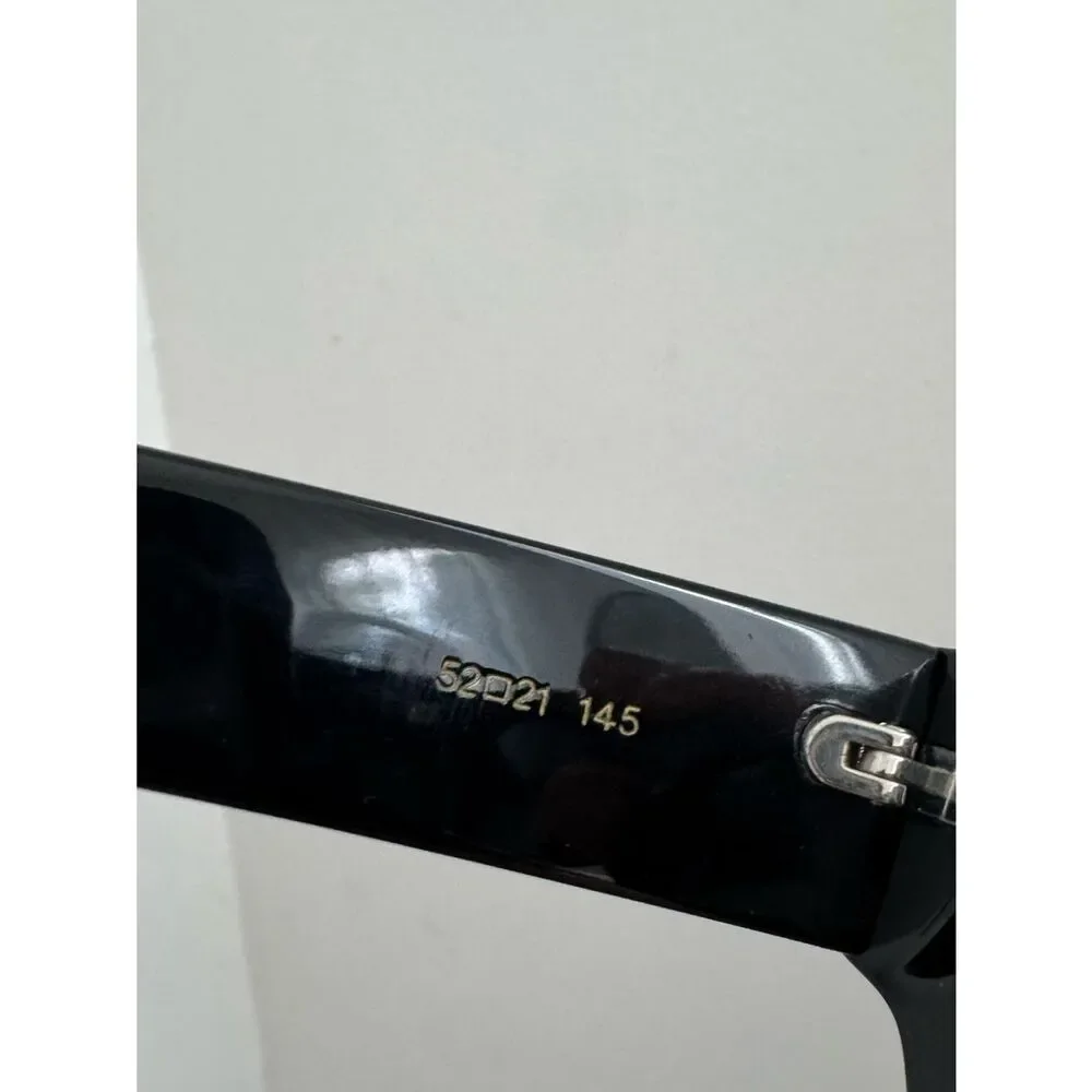 VEHLA Finn sunglasses in black smoke